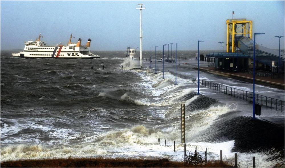 Strandhotel Dagebuell Direkt An Der Nordsee Exterior foto