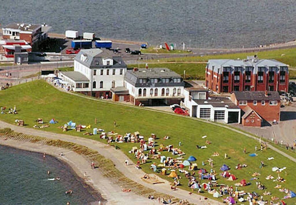 Strandhotel Dagebuell Direkt An Der Nordsee Exterior foto